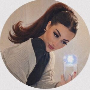 Meet your Posher, Krissy